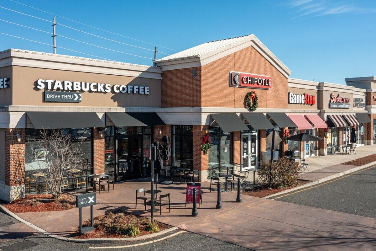 Starbucks and Chipotle storefronts at The Shoppes at North Brunswick