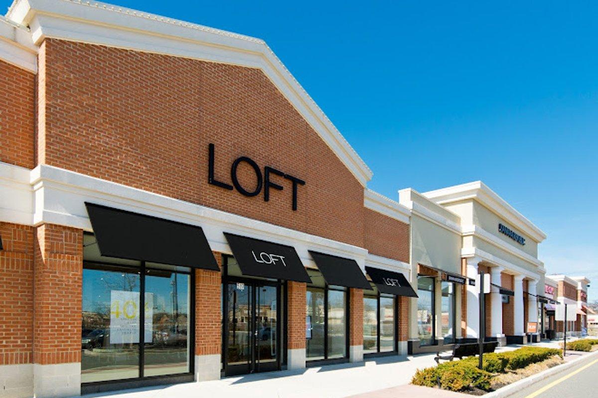 Retail stores at The Shoppes at North Brunswick